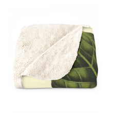 Load image into Gallery viewer, Pisonia Verdant Sherpa Throw Blanket
